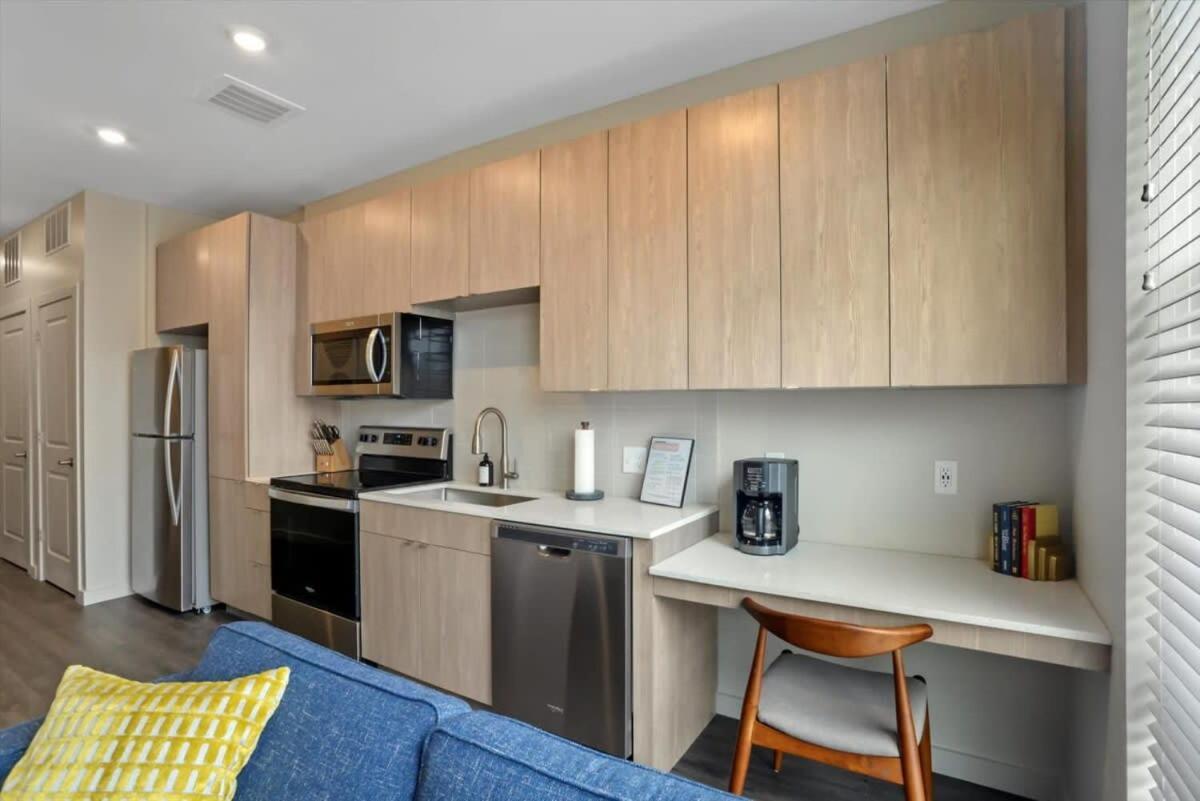 Apartment Cozysuites Modern Sdo, Lawrenceville