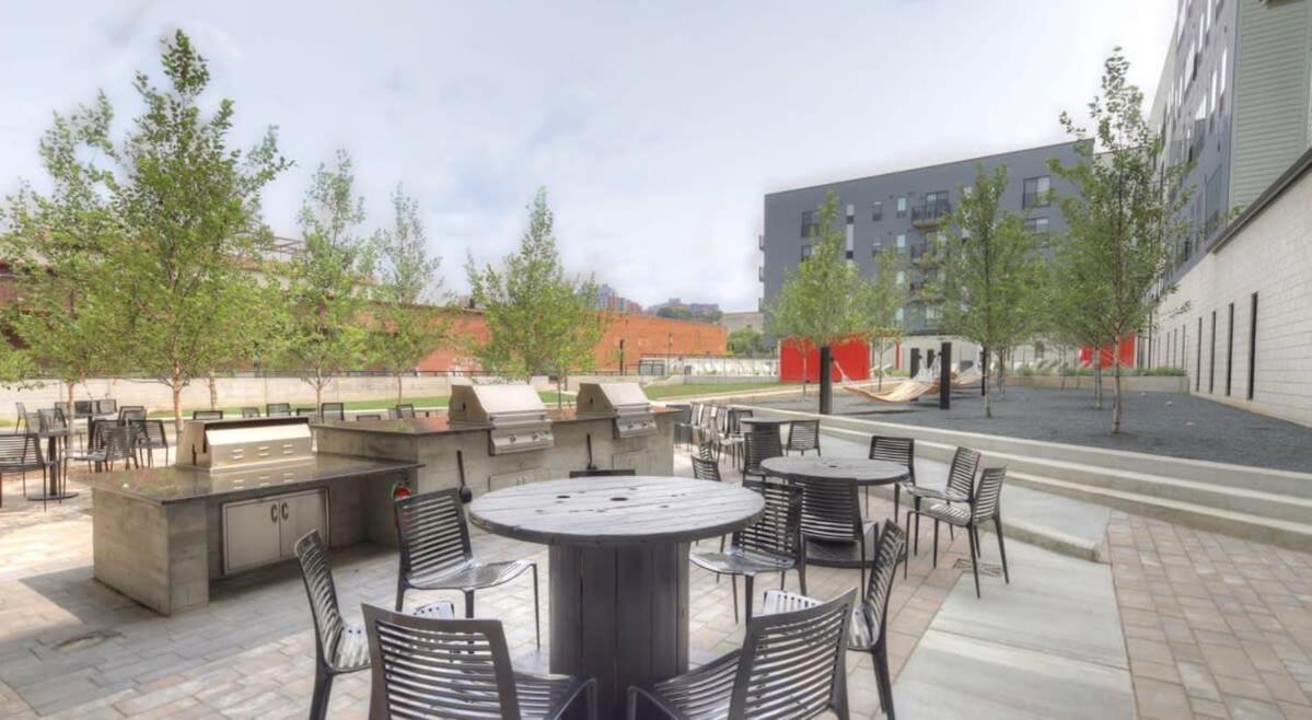 Cozysuites Modern Sdo, Lawrenceville